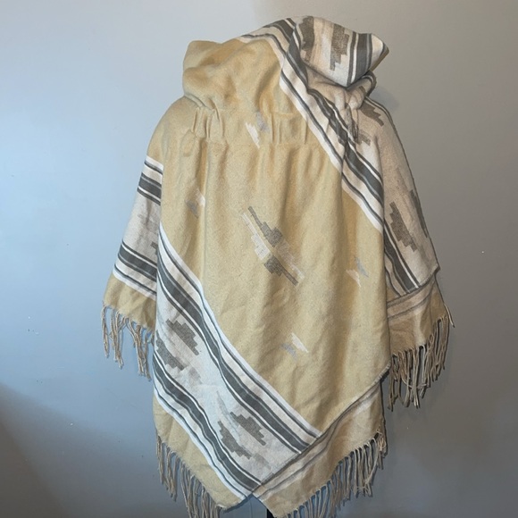 Beige Poncho with Fringe - Picture 3 of 3
